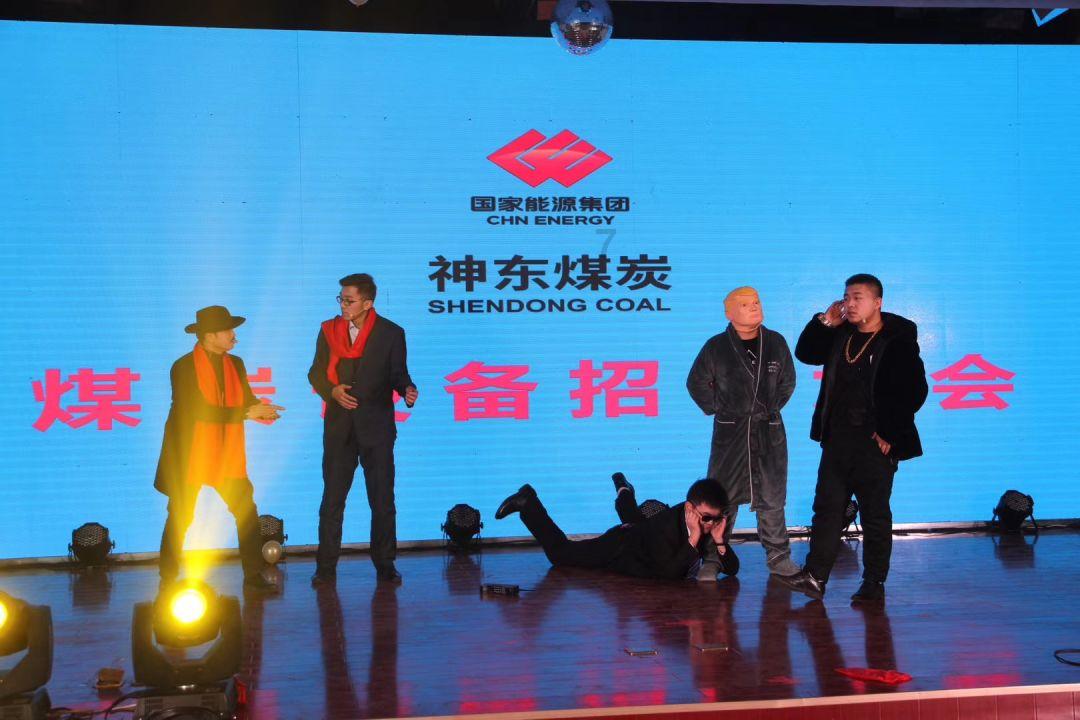 3200到800万！费尔蒂塔不养闲人，火箭酝酿由3至1的买卖